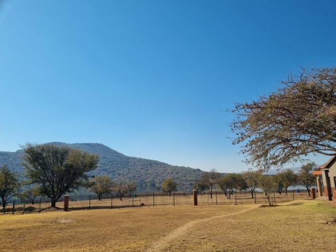 Land for Sale For Sale in Buffelspoort - MR642098