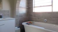 Main Bathroom - 5 square meters of property in Rant-En-Dal