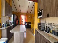 Kitchen of property in Rowallan Park