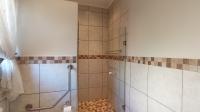 Bathroom 1 - 9 square meters of property in Olivedale