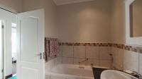 Bathroom 1 - 9 square meters of property in Olivedale