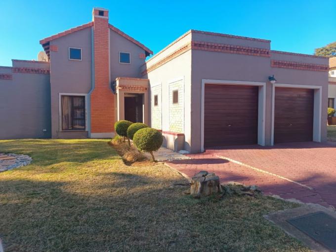 3 Bedroom House for Sale For Sale in Waterval East - MR642437