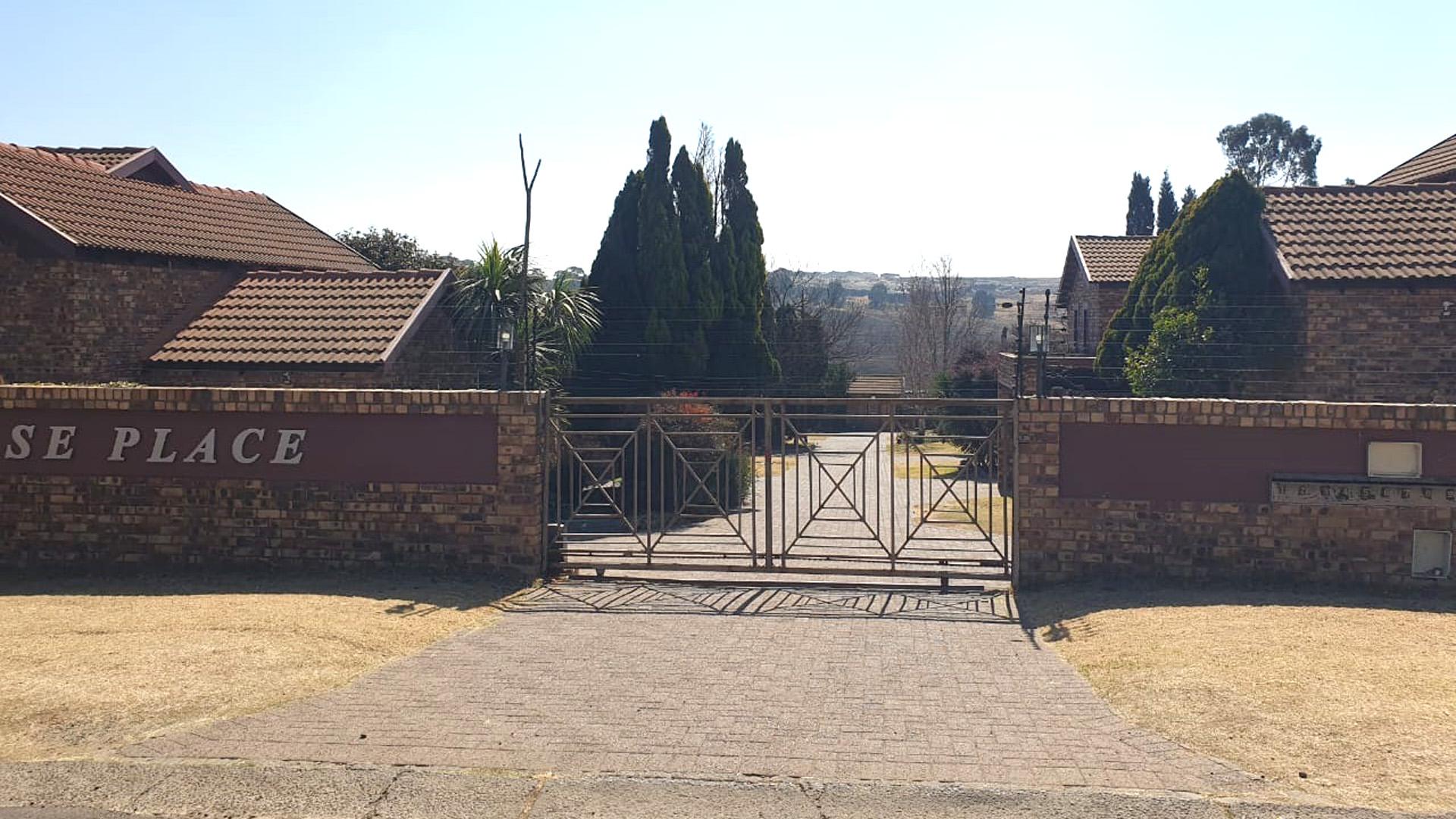 Front View of property in Ermelo