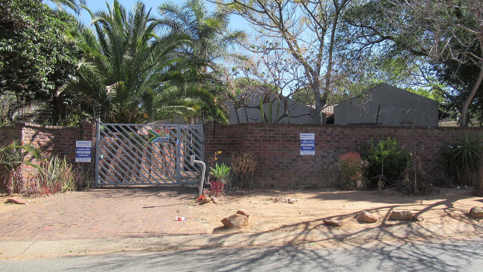 Front View of property in Randpark Ridge