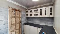 Kitchen - 19 square meters of property in Brakpan