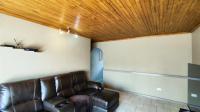 Lounges - 23 square meters of property in Brakpan