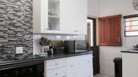 Kitchen - 16 square meters of property in Lone Hill