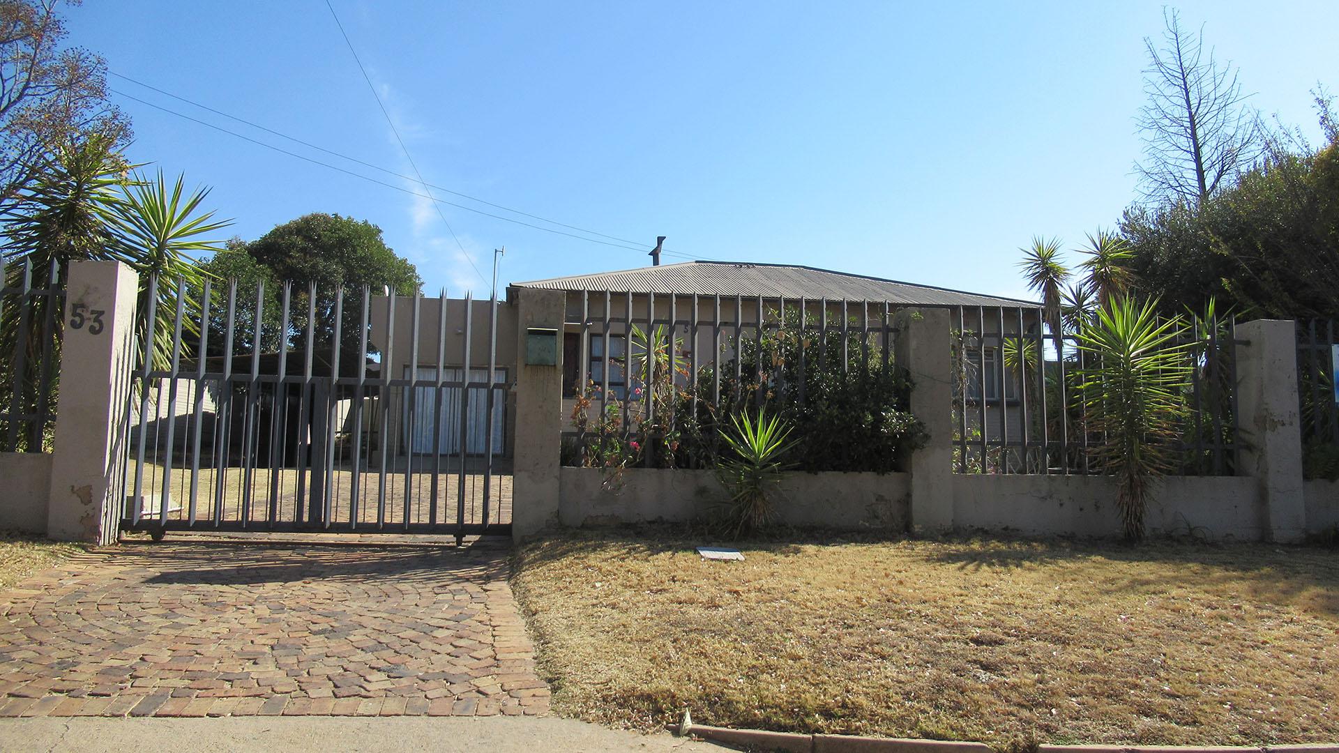 Front View of property in Selwyn