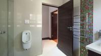 Bathroom 1 - 7 square meters of property in Midstream Estate