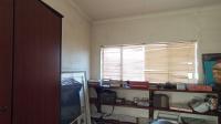 Study - 12 square meters of property in Mondeor