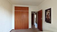 Bed Room 2 - 13 square meters of property in Mondeor