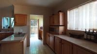 Kitchen - 28 square meters of property in Mondeor