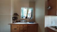 Kitchen - 28 square meters of property in Mondeor