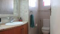 Bathroom 1 - 3 square meters of property in Cyrildene