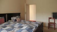 Bed Room 3 - 17 square meters of property in Cyrildene