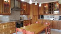 Kitchen - 21 square meters of property in Cyrildene