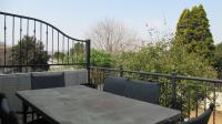 Patio - 39 square meters of property in Cyrildene