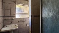 Bathroom 2 - 4 square meters of property in Vanderbijlpark