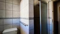 Bathroom 2 - 4 square meters of property in Vanderbijlpark