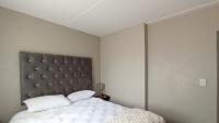 Bed Room 1 - 11 square meters of property in Heuweloord