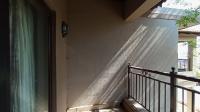 Balcony - 76 square meters of property in Maroeladal