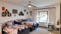 Bed Room 2 - 28 square meters of property in Kloof 