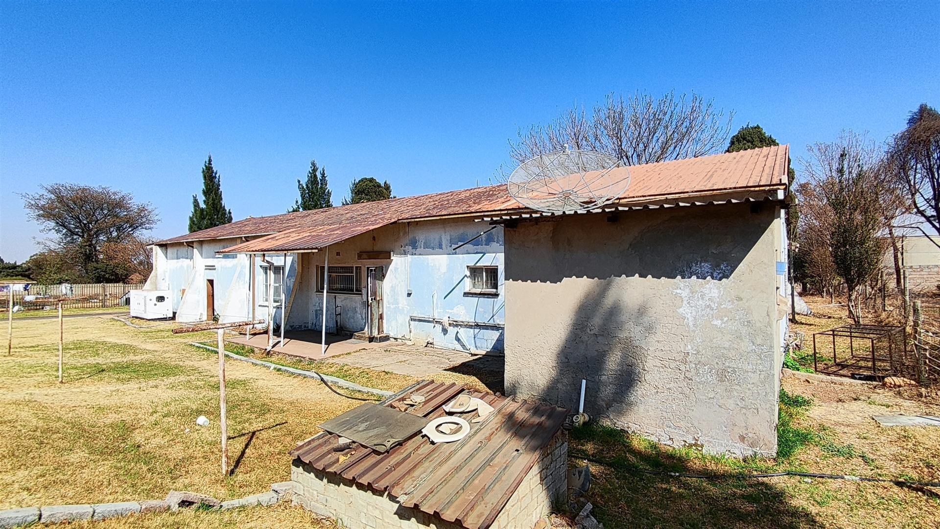 Front View of property in Homestead Apple Orchards AH