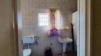 Bathroom 2 - 8 square meters of property in Homestead Apple Orchards AH