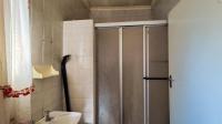 Bathroom 2 - 8 square meters of property in Homestead Apple Orchards AH