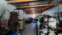 Store Room - 256 square meters of property in Homestead Apple Orchards AH