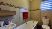 Bathroom 1 - 5 square meters of property in Albertsdal