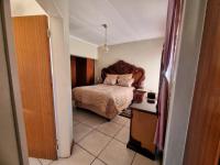 Main Bedroom of property in Harrismith