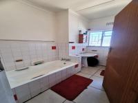 Main Bathroom of property in Harrismith