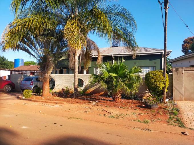 3 Bedroom House for Sale For Sale in Thohoyandou - MR643068