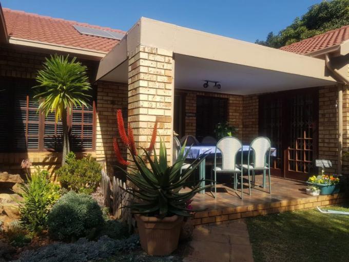 3 Bedroom Simplex for Sale For Sale in Safarituine - MR643266