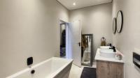 Main Bathroom - 9 square meters of property in Randhart