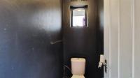 Staff Bathroom - 2 square meters of property in Randhart