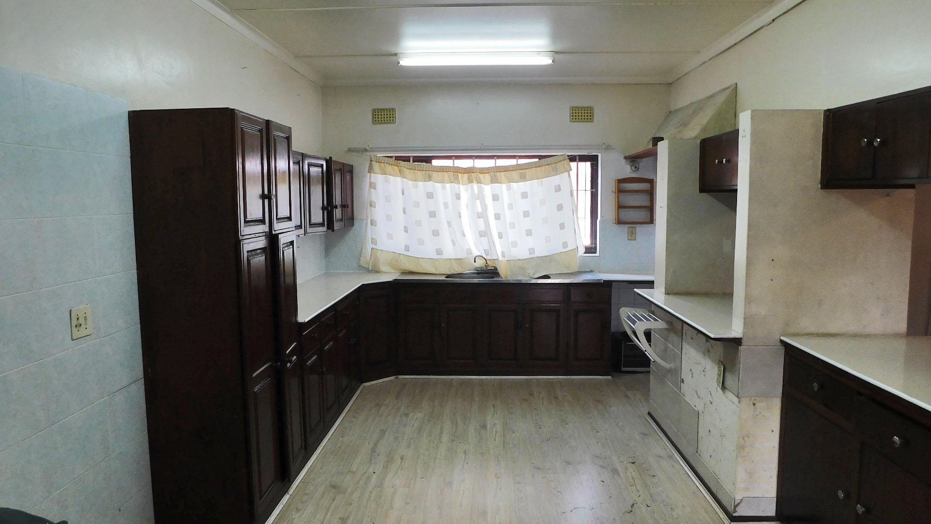 Kitchen - 28 square meters of property in Hibberdene