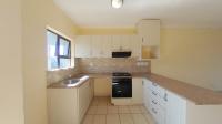 Kitchen - 9 square meters of property in Winklespruit