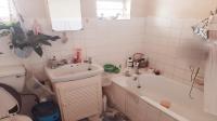 Bathroom 1 - 5 square meters of property in Doonside