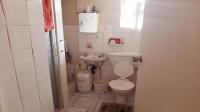 Bathroom 1 - 5 square meters of property in Doonside