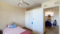 Bed Room 1 - 13 square meters of property in Doonside