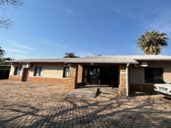 4 Bedroom Commercial for Sale For Sale in Rustenburg - MR643544