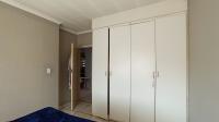 Bed Room 1 - 13 square meters of property in Andeon