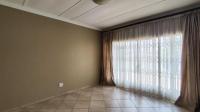 Dining Room - 17 square meters of property in Parkdene (JHB)