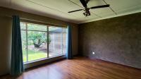 Main Bedroom - 21 square meters of property in Parkdene (JHB)