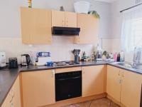 Kitchen - 10 square meters of property in Paulshof