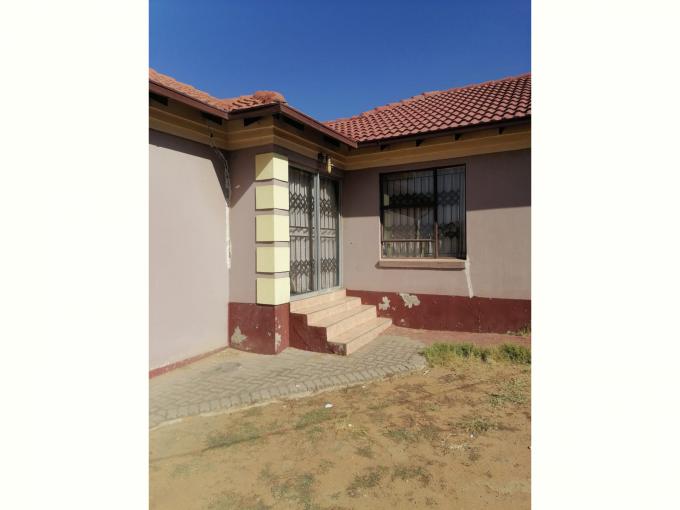 3 Bedroom House for Sale For Sale in Olievenhoutbos - MR643771