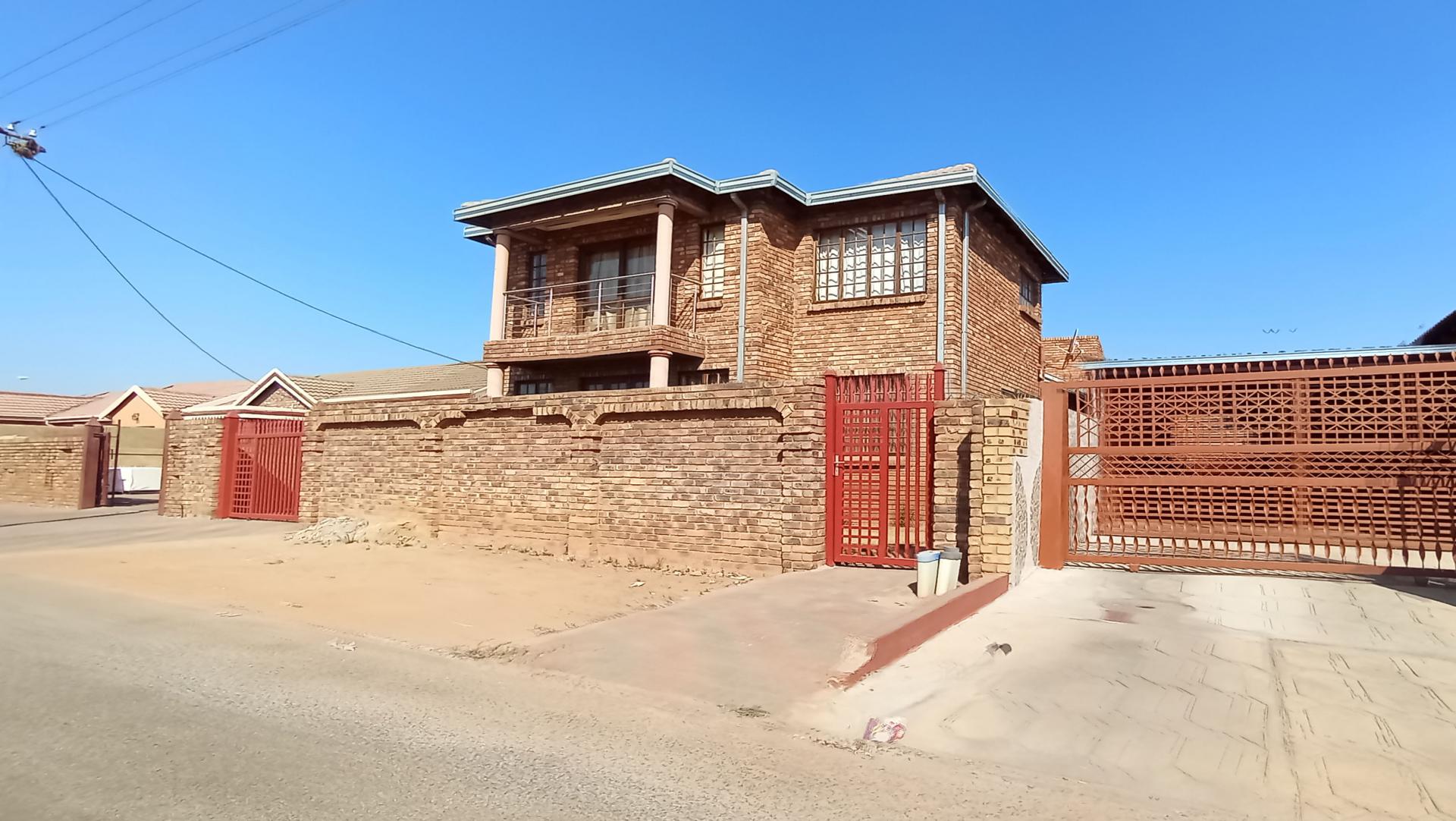 Front View of property in Atteridgeville