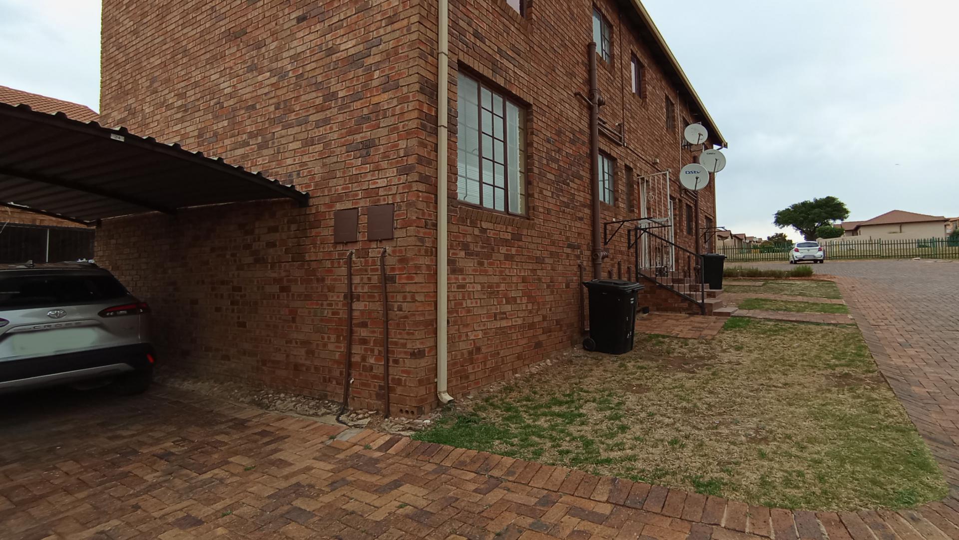 Front View of property in Elandsfontein